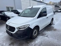 Weiß Gebraucht 2022 Mercedes Citan 110 Van / Kleinbus | 10.800 € (Guter Preis)