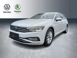 Weiß Gebraucht 2023 VW Passat Business Kombi | 27.970 € (Guter Preis)