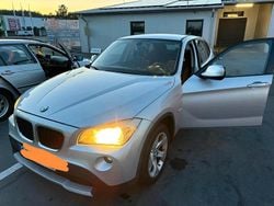 Silber Gebraucht 2011 BMW X1 SUV | 8.499 €