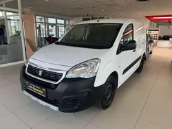 Weiß Gebraucht 2018 Peugeot Partner Van / Kleinbus | 7.490 € (Etwas zu teuer)