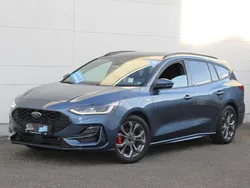 Chromablau metallic Gebraucht 2023 Ford Focus ST-Line X Kombi | 26.435 € (Fairer Preis)