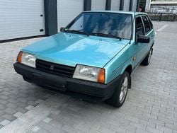 Grün Gebraucht 1997 Lada Samara Kleinwagen | 2.999 €
