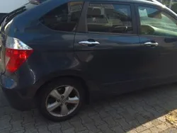 Blau Gebraucht 2006 Honda FR-V Executive Van / Kleinbus | 1.750 € (Fairer Preis)