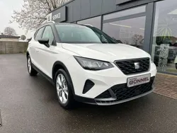 "candy" weiss Gebraucht 2025 Seat Arona FR SUV | 25.880 € (Etwas zu teuer)
