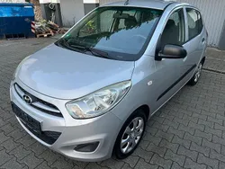 Silber Gebraucht 2012 Hyundai i10 Classic Kleinwagen | 3.000 € (Fairer Preis)