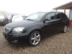 Schwarz Gebraucht 2006 Toyota Avensis Executive Kombi | 1.800 € (Fairer Preis)