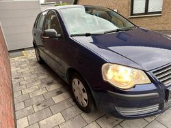 Blau Gebraucht 2006 VW Polo Kleinwagen | 2.500 €