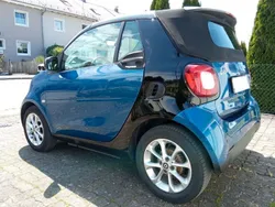 Blau Gebraucht 2017 Smart ForTwo Cabrio Passion Cabrio | 11.800 € (Superpreis)