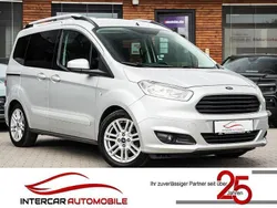 Polarsilber metallic Gebraucht 2015 Ford Tourneo Courier Titanium Van / Kleinbus | 6.950 € (Guter Preis)