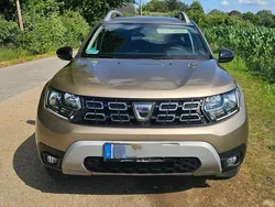 Beige Gebraucht 2020 Dacia Duster Celebration SUV | 12.500 € (Etwas zu teuer)
