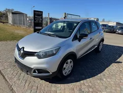 Grau Gebraucht 2015 Renault Captur Dynamique SUV | 5.900 € (Fairer Preis)