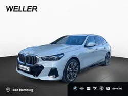 Brooklyn grau (grau) Gebraucht 2024 BMW 520 Comfort Edition Kombi | 52.840 € (Guter Preis)