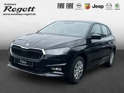 Schwarz Neu 2025 Skoda Fabia Essence Kleinwagen | 23.320 € (Teuer)