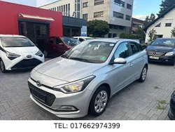 Silber Gebraucht 2018 Hyundai i20 GO! Limousine | 7.899 € (Guter Preis)