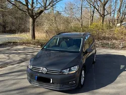 Grau Gebraucht 2018 VW Touran Van / Kleinbus | 18.200 € (Superpreis)
