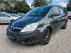 Grau Gebraucht 2009 Opel Zafira Edition Van / Kleinbus | 2.950 € (Fairer Preis)