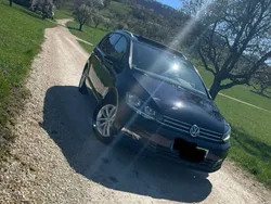 Schwarz Gebraucht 2016 VW Touran Comfortline Van / Kleinbus | 14.400 € (Superpreis)