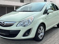 Grün Gebraucht 2011 Opel Corsa Edition Kleinwagen | 2.799 € (Guter Preis)