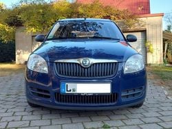 Blau Gebraucht 2009 Skoda Roomster Van / Kleinbus | 3.500 € (Fairer Preis)