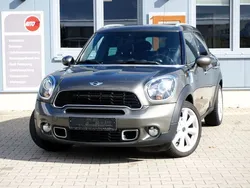 Grau Gebraucht 2013 Mini Cooper SD Countryman SUV | 7.998 € (Fairer Preis)