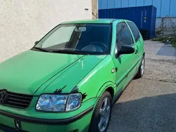 Grün Gebraucht 2002 VW Polo Kombi | 1.500 € (Fairer Preis)