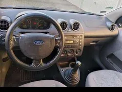 Gebraucht 2003 Ford Fiesta Ambiente Kleinwagen | 890 € (Fairer Preis)