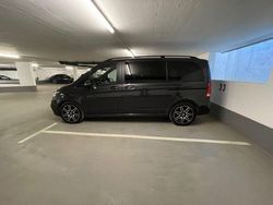 Schwarz Gebraucht 2020 Mercedes V300 AMG line Van / Kleinbus | 52.500 € (Fairer Preis)