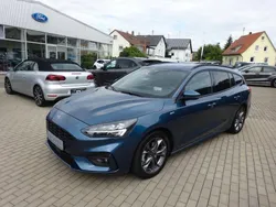Blau Gebraucht 2021 Ford Focus ST-Line Kombi | 19.990 € (Etwas zu teuer)
