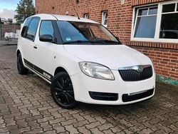 Weiß Gebraucht 2009 Skoda Roomster Van / Kleinbus | 2.000 €