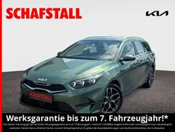 Gruen ((exg) experience green met.) Gebraucht 2024 Kia Ceed Sportswagon Spirit Kombi | 23.979 € (Guter Preis)