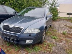 Grau Gebraucht 2006 Skoda Octavia Kombi | 1.500 € (Guter Preis)