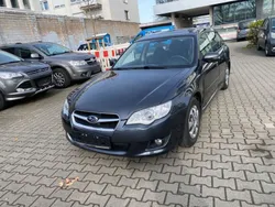 Grau Gebraucht 2006 Subaru Outback Active SUV | 4.990 €