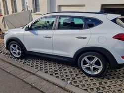 Weiß Gebraucht 2015 Hyundai Tucson Premium SUV | 16.900 € (Fairer Preis)