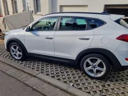 Weiß Gebraucht 2015 Hyundai Tucson Premium SUV | 16.900 € (Fairer Preis)