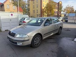 Gold Gebraucht 2005 Skoda Octavia Ambiente Limousine | 1.350 € (Superpreis)