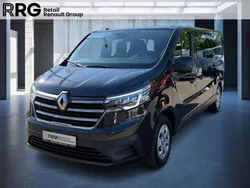 Schwarz midnight (schwarz) Gebraucht 2024 Renault Trafic Life Van | 37.990 € (Fairer Preis)