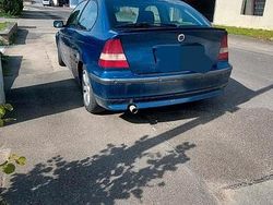 Blau Gebraucht 2002 BMW 316 Compact Kleinwagen | 1.400 € (Fairer Preis)