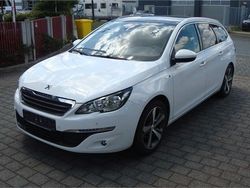 Weiß Gebraucht 2016 Peugeot 308 Style Kombi | 6.900 € (Fairer Preis)