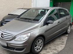 Grau Gebraucht 2006 Mercedes B180 Van / Kleinbus | 3.500 € (Fairer Preis)