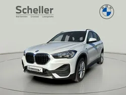 Weiß Gebraucht 2022 BMW X1 Advantage SUV | 24.500 € (Guter Preis)