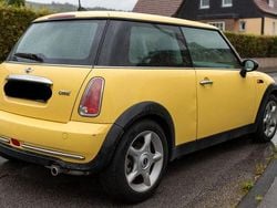 Gelb Gebraucht 2005 Mini ONE Kleinwagen | 4.000 € (Etwas zu teuer)