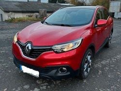 Rot Gebraucht 2017 Renault Kadjar Collection SUV | 12.500 € (Guter Preis)