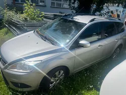 Silber Gebraucht 2008 Ford Focus Limousine | 1.800 €