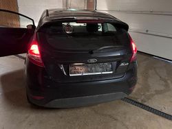 Schwarz Gebraucht 2009 Ford Fiesta Kleinwagen | 1.900 €