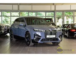 Grau Gebraucht 2022 BMW iX Sport Line SUV | 59.990 € (Teuer)