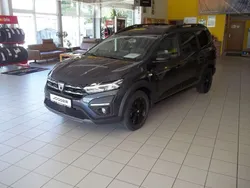 Grau Gebraucht 2023 Dacia Jogger Extreme Kombi | 21.700 € (Etwas zu teuer)