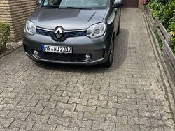 Grau Gebraucht 2022 Renault Twingo Intens Kleinwagen | 10.400 € (Guter Preis)
