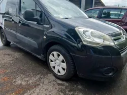 Schwarz Gebraucht 2011 Citroën Berlingo Van / Kleinbus | 4.300 € (Fairer Preis)