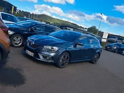Grau Gebraucht 2016 Renault Mégane III Intens Limousine | 14.990 €