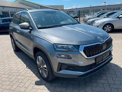 Grau Gebraucht 2022 Skoda Karoq Tour SUV | 27.900 € (Guter Preis)